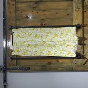 CUPIO BLUSH WIDE LEG FLOWY PANTS W POCKETS SIZE LARGE  GREENISH YELLOW